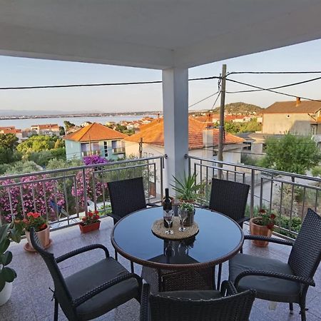 Apartman Sara Преко Екстер'єр фото