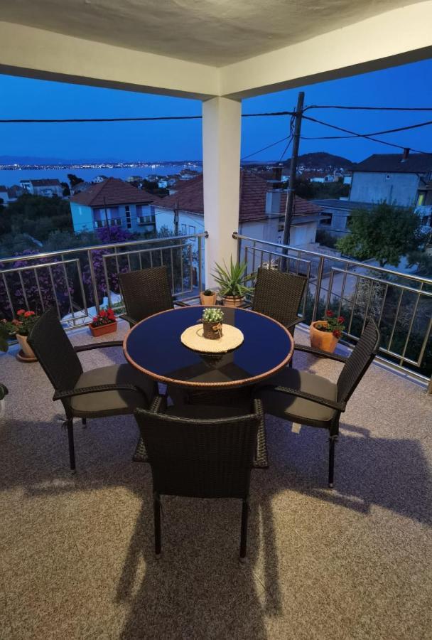 Apartman Sara Преко Екстер'єр фото