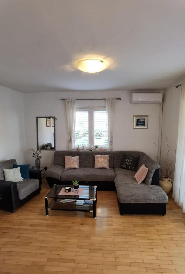 Apartman Sara Преко Екстер'єр фото