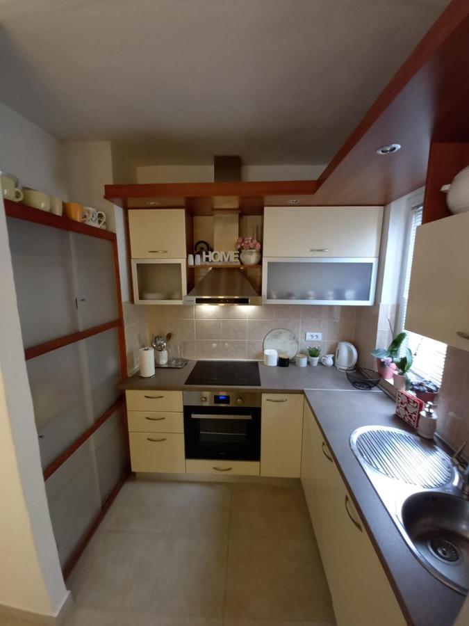 Apartman Sara Преко Екстер'єр фото